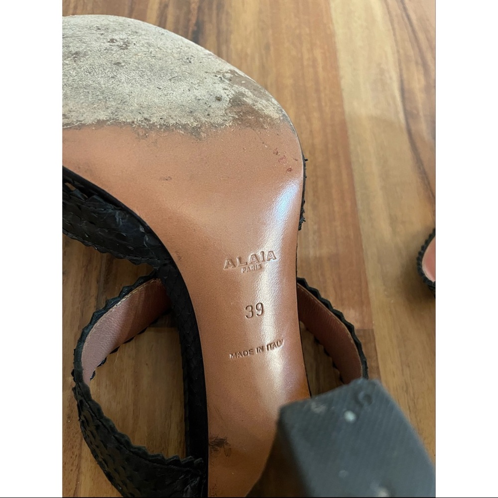 Alaia Python T-Strap Sandals Black - image 5